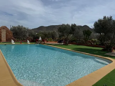 Piscina en o cerca de Olivares Rural