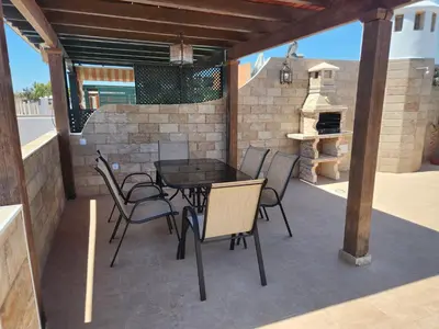 Un patio o zona al aire libre en ÁTICO DUPLEX ESPECTACULAR MARMOLADO con PISCINA PRIVADA!
