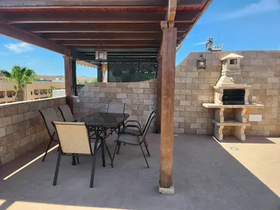 Un patio o zona al aire libre en ÁTICO DUPLEX ESPECTACULAR MARMOLADO con PISCINA PRIVADA!