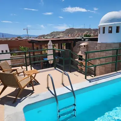 ÁTICO DUPLEX ESPECTACULAR MARMOLADO con PISCINA PRIVADA!