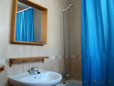 Un baño de Nuestra casita en CABO DE GATA