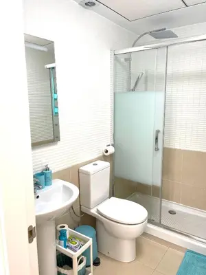Un baño de Feliz Casa El Pinar Garrucha