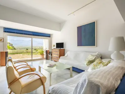 Una televisión o centro de entretenimiento en Holiday Home La Veleta by Interhome