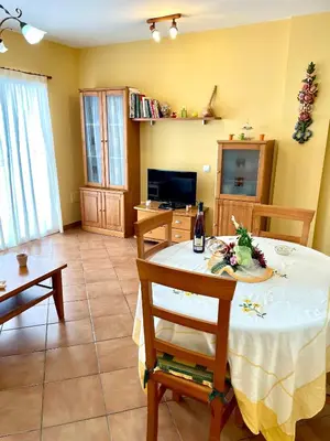Una televisión o centro de entretenimiento en Casa Pasito Blanco