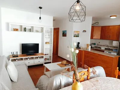 Una cocina o zona de cocina en Apto Mediterraneo WIFI GRATIS
