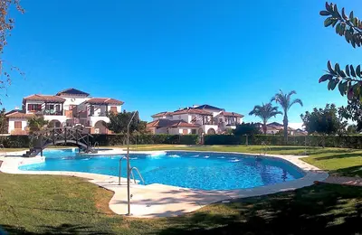 Piscina en o cerca de HOME STAR THALASSA VII