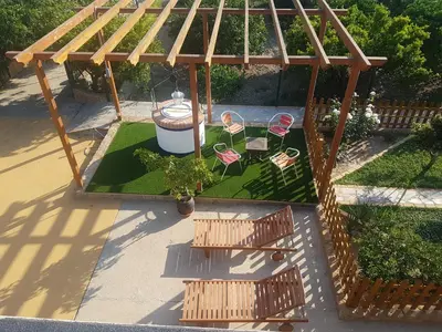 Jardín al aire libre en Casa Rural LaKika
