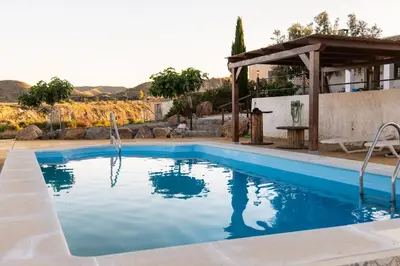 Piscina en o cerca de Casa Rural Alzabara con Piscina Privada