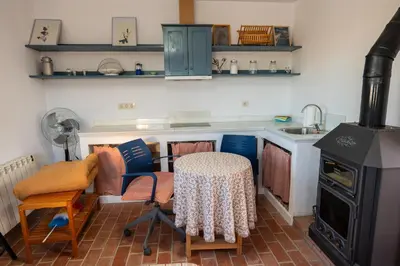 Una cocina o zona de cocina en Casa Rural Alzabara con Piscina Privada