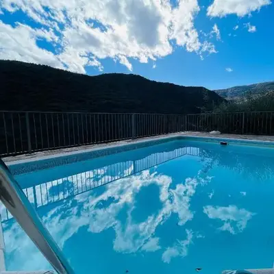 Charming House in Laroya + Jacuzzi