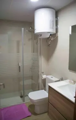 Un baño de Apartamentos EL POSAERO Juan Mariano