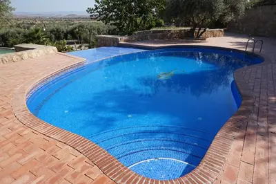 Piscina en o cerca de Cortijo del Aguila