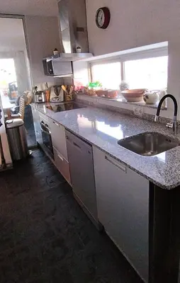 Una cocina o zona de cocina en ¡ VAMOS A LA PLAYA !