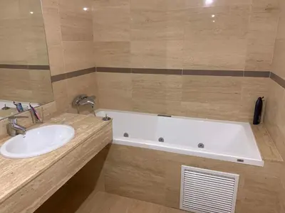 Un baño de Piso 3 dormitorios en Isla del Fraile Golf Resort con espectaculares vistas