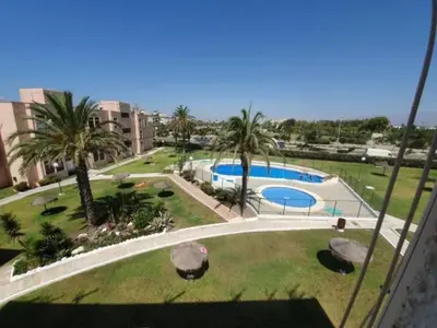 Piscina en o cerca de La Burbuja