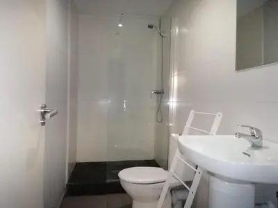 Un baño de ese&uve alojamientos