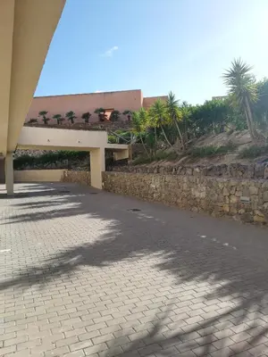 Plano de BAJO con JARDÍN PROPIO EN VALLE DEL ESTE GOLF!!