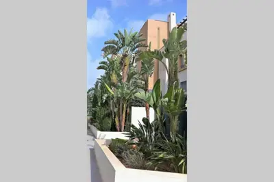 Jardín al aire libre en Chill out ground floor apartm +private garden+WIFI