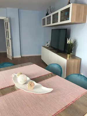 Una televisión o centro de entretenimiento en Los Caños Home Águilas