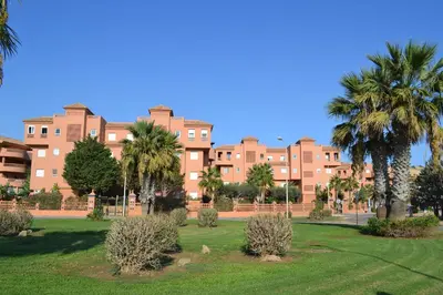 Jardín al aire libre en Apartementos Almerimar Golf