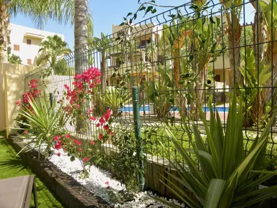 Jardín al aire libre en Bahia Marinas - Tu hogar con jardín privado!