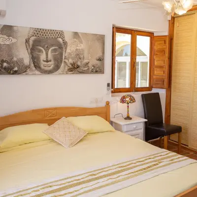 Cama o camas de una habitación en Casa Mari - fabulous semi-detached villa with swimming pool, tennis court and huge gardens