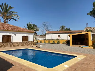 Piscina en o cerca de Chalet con piscina privada de 4 dormitorios Las Herrerias -cerca de Vera Playa-