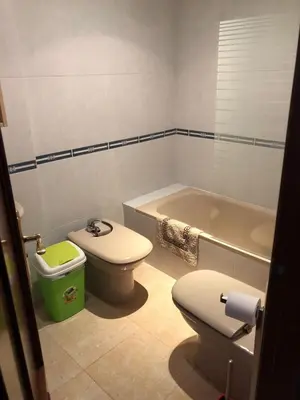 Un baño de APARTAMENTO JUNTO A LA PLAYA