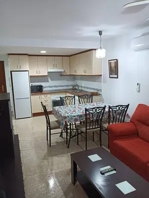 Una cocina o zona de cocina en APARTAMENTO JUNTO A LA PLAYA