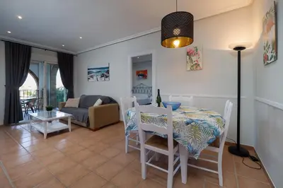 Zona de estar de Homes of Spain, Al Andalus Residencial L Apartamento primera planta, WIFI