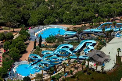 Piscina en o cerca de Homes of Spain, Atalaya de Mojacar, Apartamento 3 dormitorios con vistas al mar y WIFI