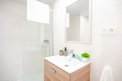 Un baño de Expoholidays Almería Centro PARKING gratis