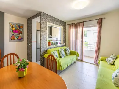 Zona de estar de Sunny Apartment Near Paseo