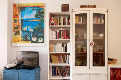 Biblioteca en el apartamento