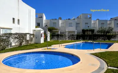 Piscina en o cerca de Villa Aloe - chill in the sun!