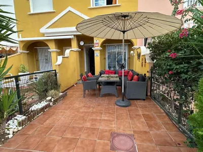 Un patio o zona al aire libre en Casa Astrid & Karina San Juan de l Terreros