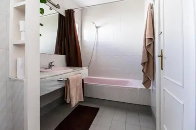 Un baño de Vera La Medina apartamento con terraza privada