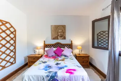 Cama o camas de una habitación en Villa for 4 with feature pool & great reviews