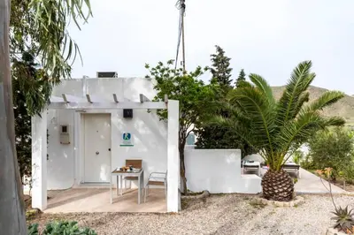 Jardín al aire libre en TurAlmeria - Casa Tranquila con Jardín y Aparcamiento privado