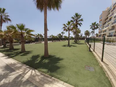 Jardín al aire libre en MAR & SAL Roquetas de Mar playa de las Salinas