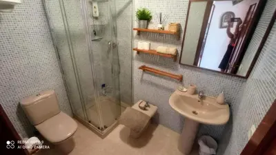 Un baño de LA PITA- Terraza con vistas al mar & parking, a 1 min de la playa