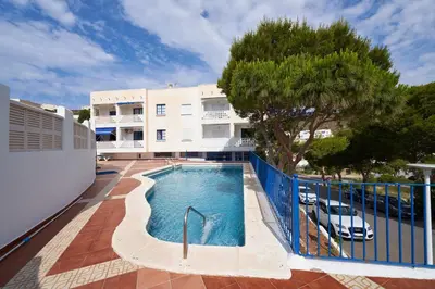 Piscina en o cerca de Estudio Tres Pinos. Piscina, Junto al mar