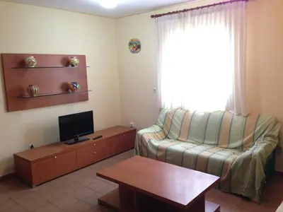 Una televisión o centro de entretenimiento en Albergue De Puntas De Calnegre