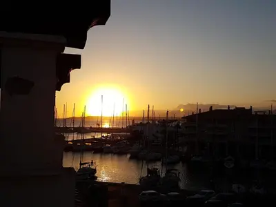Amanecer o atardecer desde el apartamento o alrededores