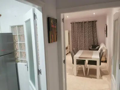 Una cocina o zona de cocina en Apartamentos avda juan Carlos