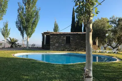 Piscina en o cerca de Casa El Higueral