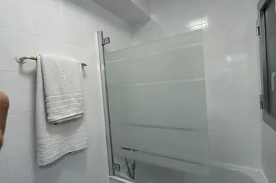 Un baño de Lux&Cool Zapillo