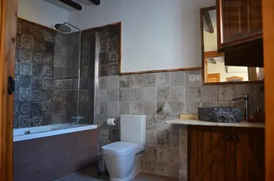 Un baño de Gran Cortijo Viejo Reformado - Cortijo Diego Garcia