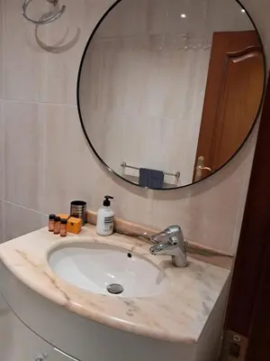 Un baño de TrendyHomes El Puerto de Almería, próximo Playa y Centro,3 HAB, Espacioso, Familias, Wifi