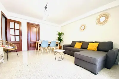 Zona de estar de TrendyHomes El Puerto de Almería, próximo Playa y Centro,3 HAB, Espacioso, Familias, Wifi